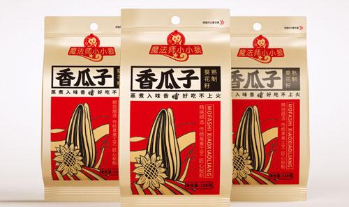 小小狼休閑食品包裝設(shè)計